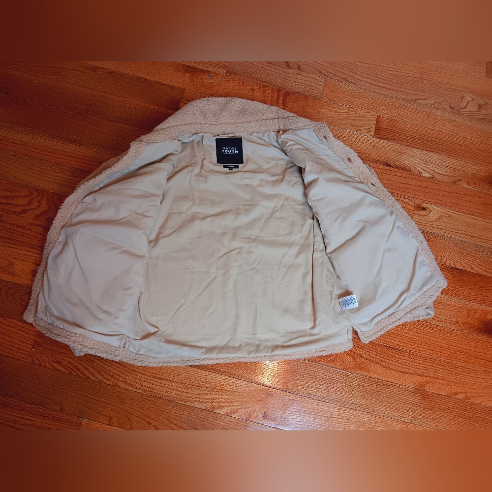 Native Youth Collar Button Down Teddy Bear Jacket - image 4